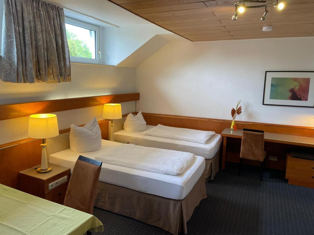 Gaestezimmer Gasthof Becker Hotel Wulfrath Buitenkant foto