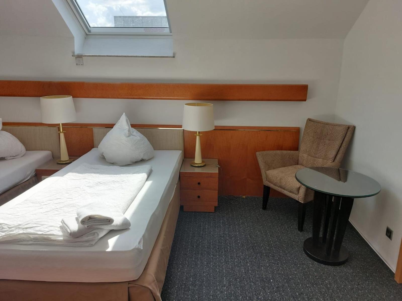 Gaestezimmer Gasthof Becker Hotel Wulfrath Buitenkant foto
