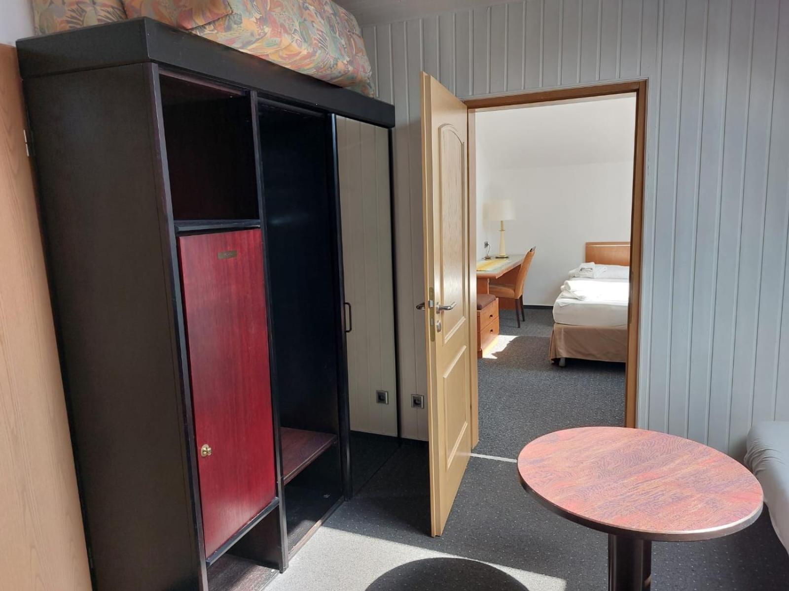 Gaestezimmer Gasthof Becker Hotel Wulfrath Buitenkant foto