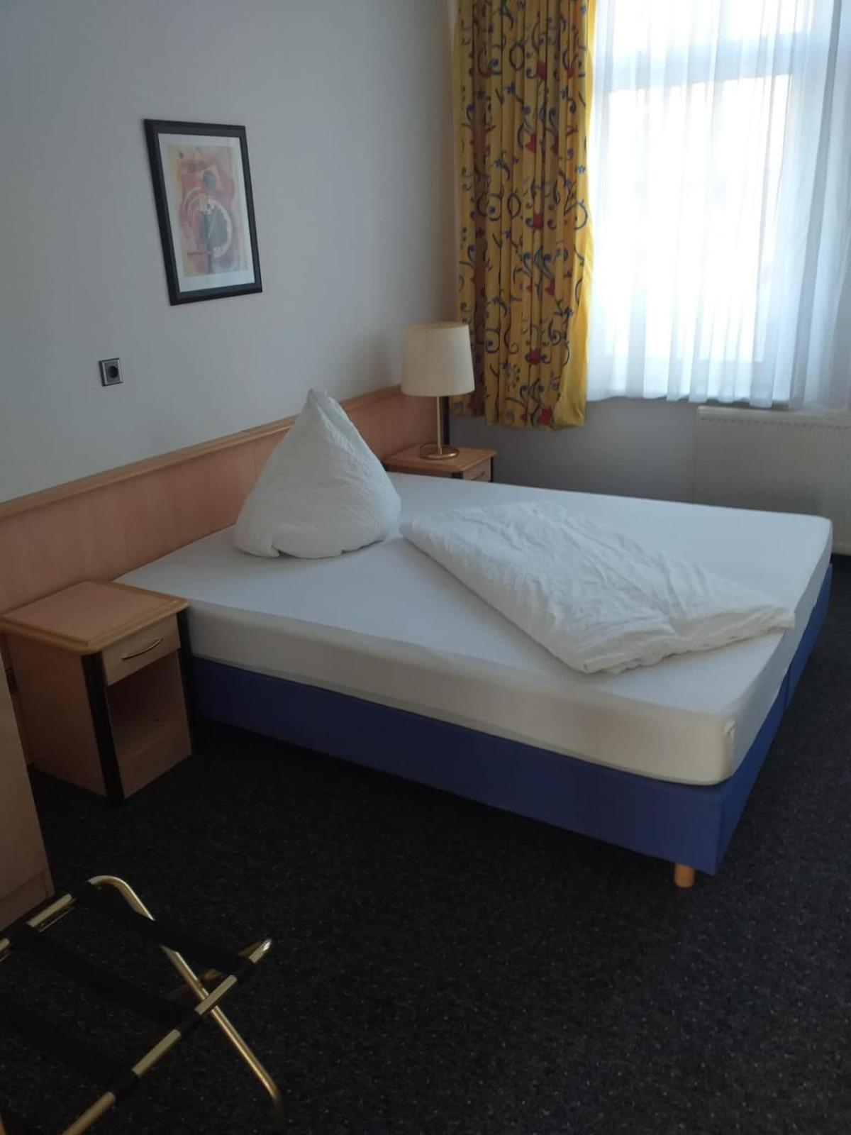 Gaestezimmer Gasthof Becker Hotel Wulfrath Buitenkant foto