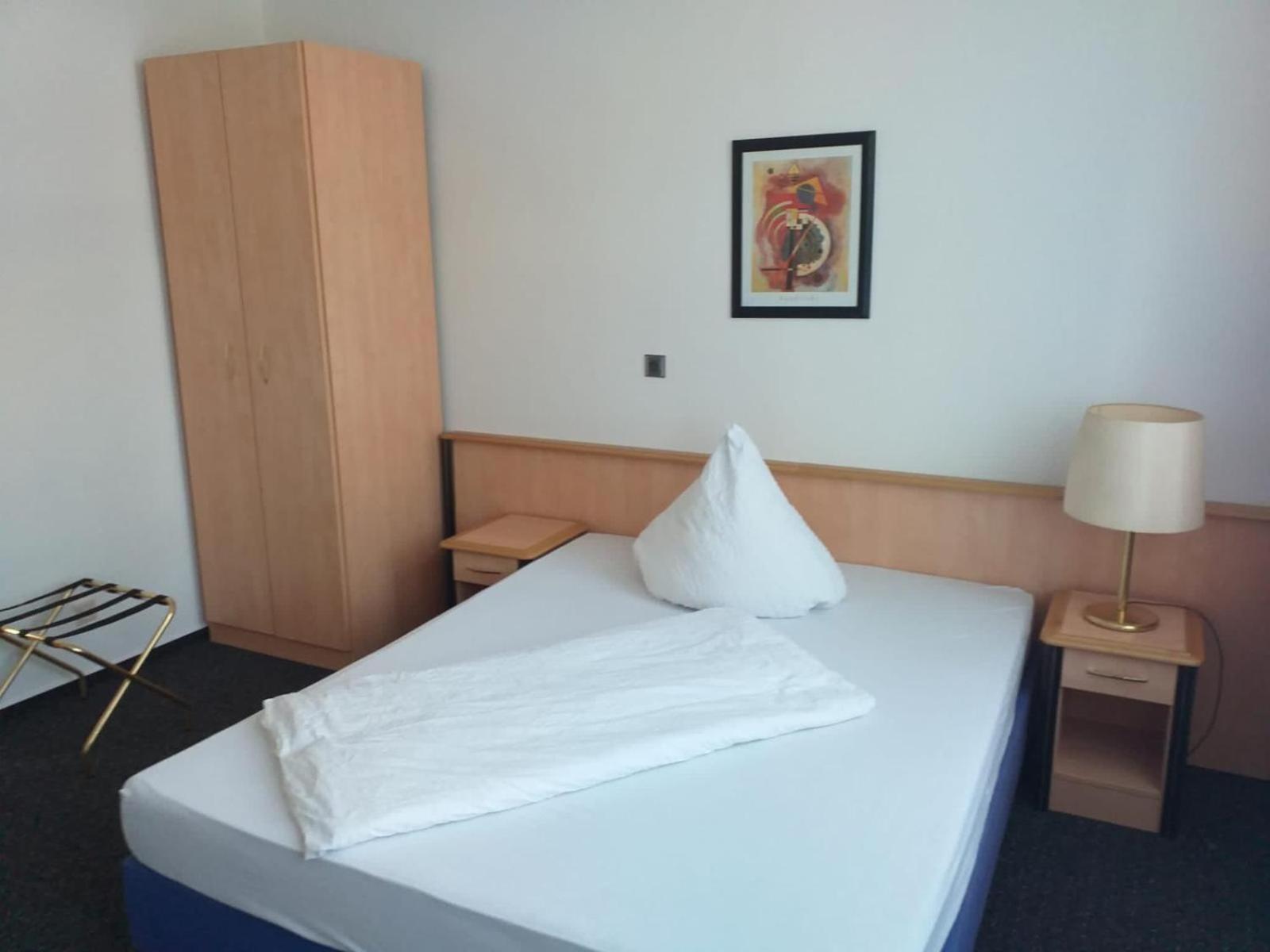 Gaestezimmer Gasthof Becker Hotel Wulfrath Buitenkant foto