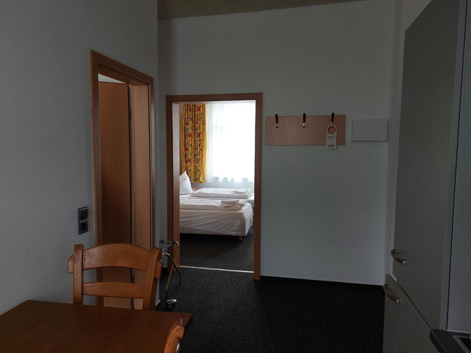 Gaestezimmer Gasthof Becker Hotel Wulfrath Buitenkant foto