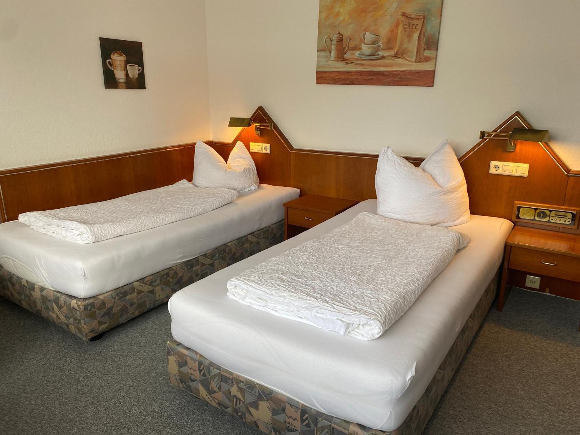 Gaestezimmer Gasthof Becker Hotel Wulfrath Buitenkant foto