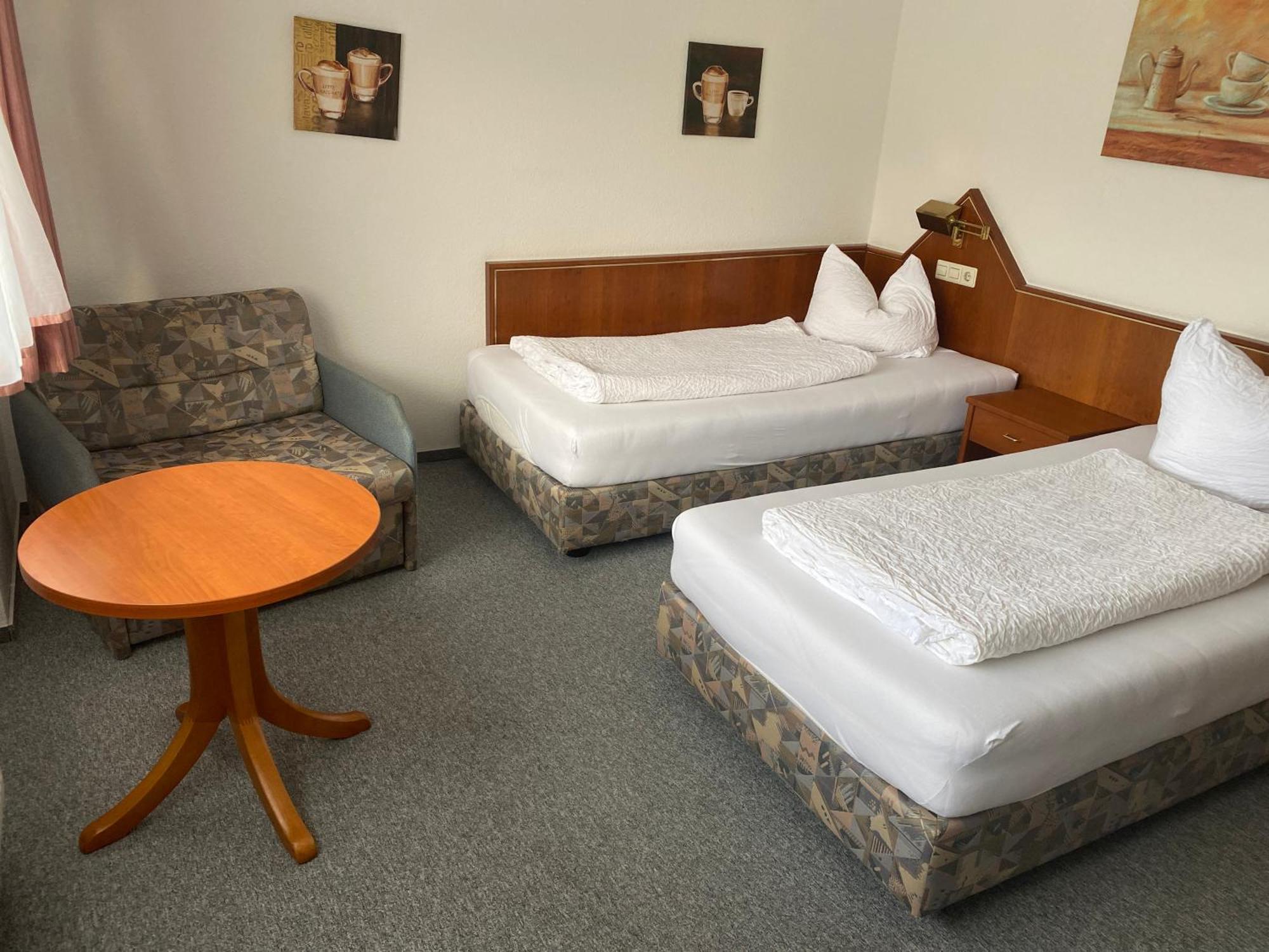 Gaestezimmer Gasthof Becker Hotel Wulfrath Buitenkant foto