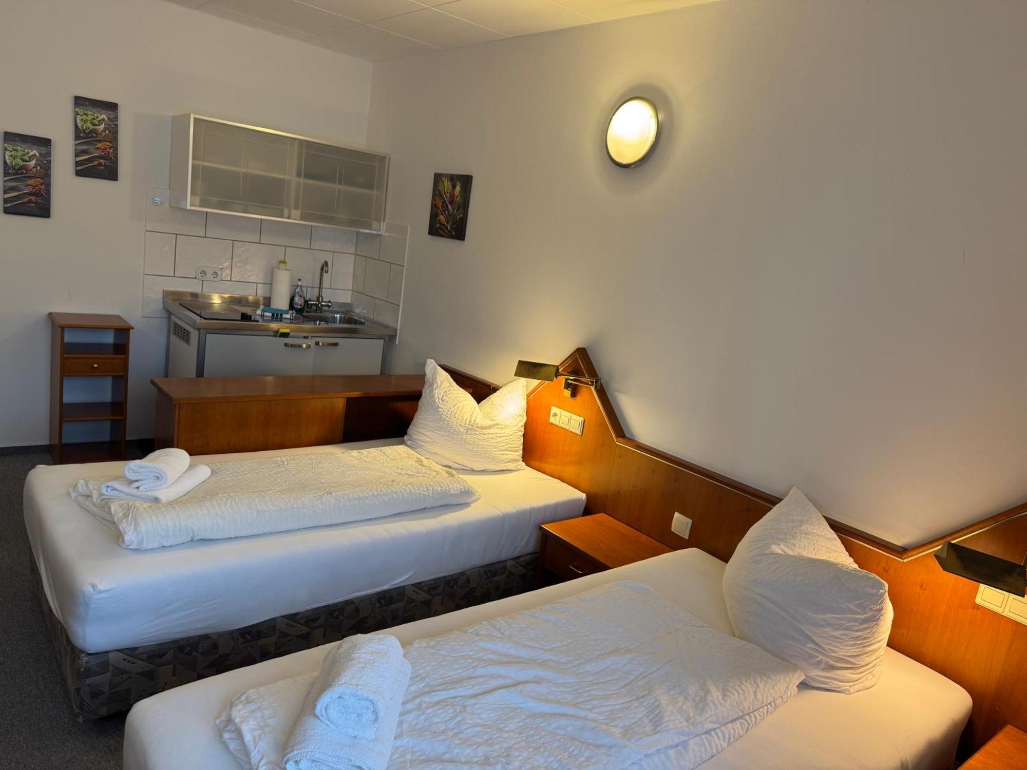 Gaestezimmer Gasthof Becker Hotel Wulfrath Buitenkant foto