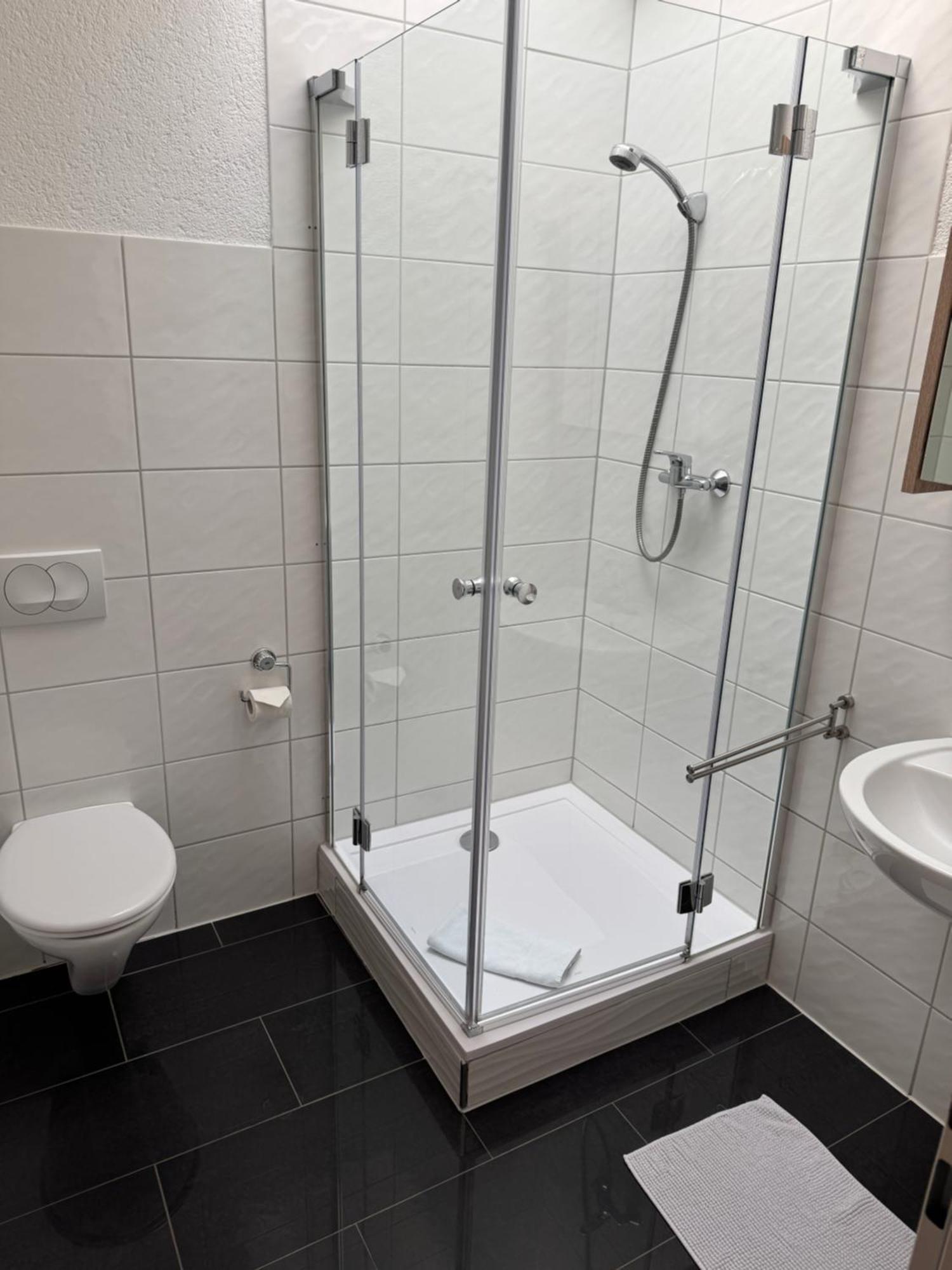 Gaestezimmer Gasthof Becker Hotel Wulfrath Buitenkant foto