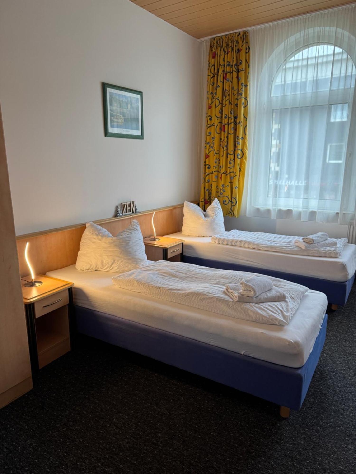 Gaestezimmer Gasthof Becker Hotel Wulfrath Buitenkant foto