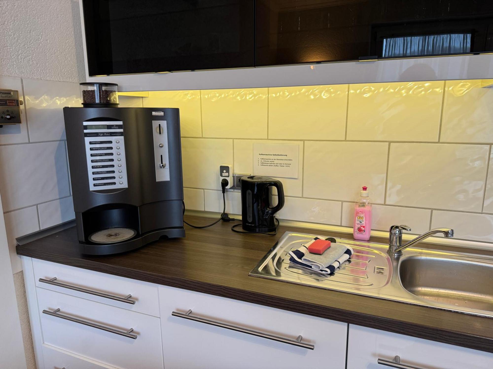 Gaestezimmer Gasthof Becker Hotel Wulfrath Buitenkant foto