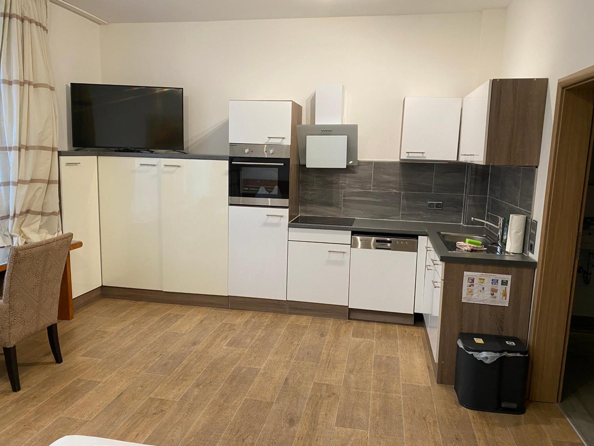 Gaestezimmer Gasthof Becker Hotel Wulfrath Buitenkant foto